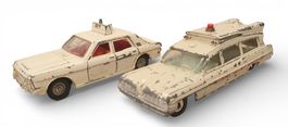 2 alte Dinky Toys Einsatzfahrzeuge