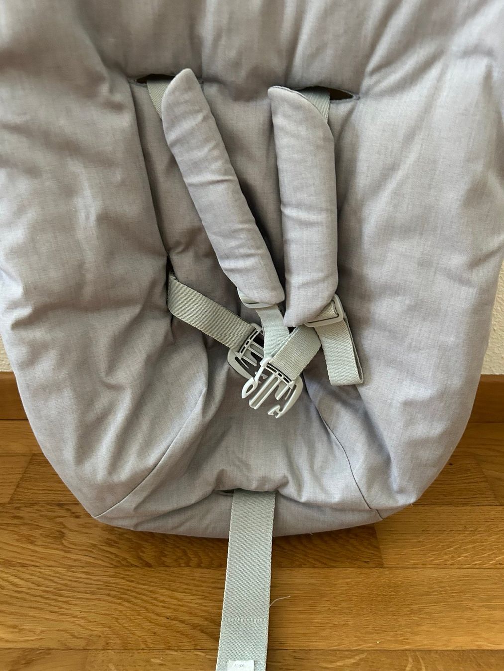 Stokke Seggioloni: STOKKE Tripp Trapp Newborn Set grau – Usato da Oberengstringen venduto da Bechi 2