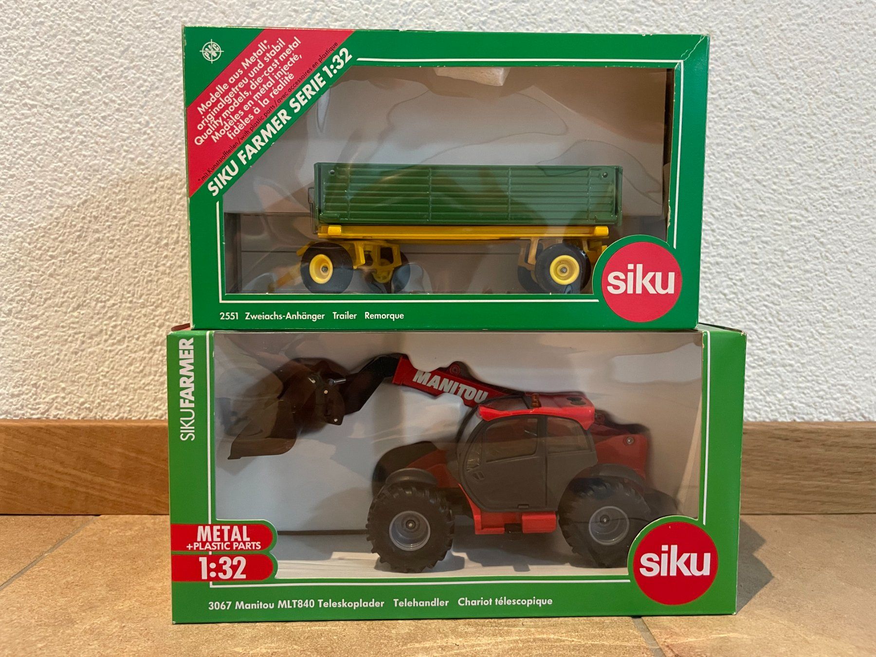 Manitou Traktoren: SIKU Manitou mit Anhänger – Neu und originalverpackt aus Kreuzlingen von Stefan1150 4