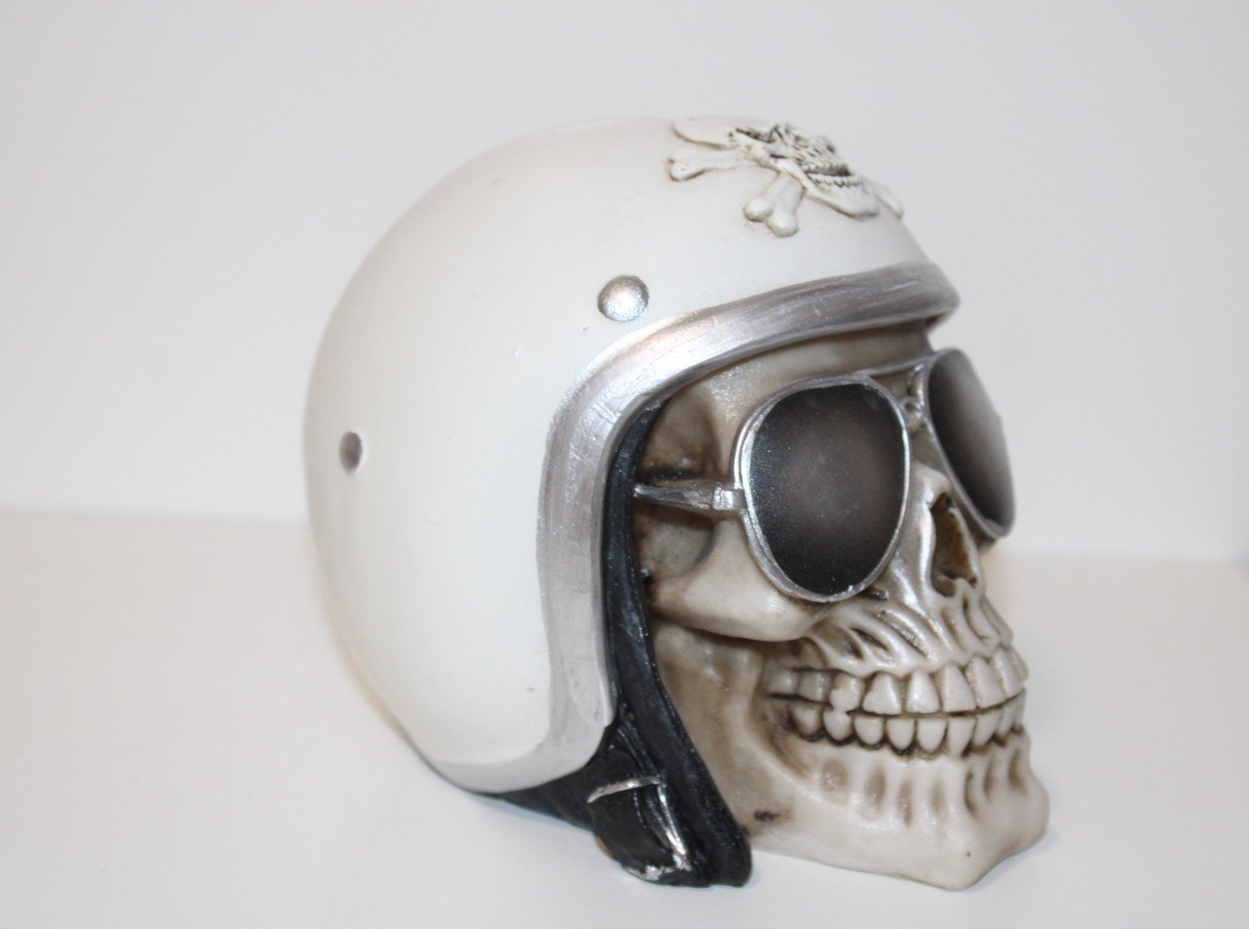 Spardosen: Cooler Totenkopf mit Helm Spardose 👍 – Neu (gemäss Beschreibung) aus Dietikon von Beni2025 4