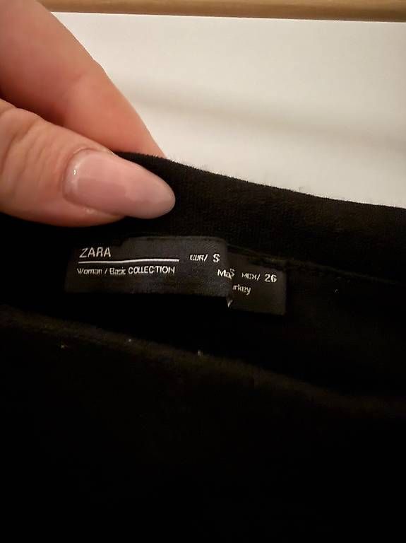Zara Kleider: Wunderschönes Kleid in Schwarz Gr. S – Neu und originalverpackt aus St. Gallen von Alina.33 1
