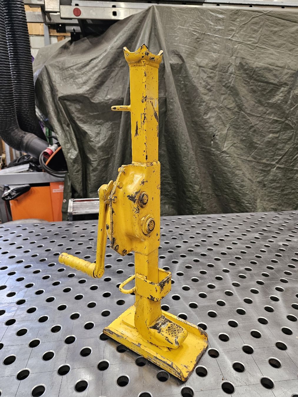 Atlas Copco Tutti gli attrezzi: Fusswinde  Robor 5T – Usato da Emmenbrücke venduto da inf_l8yf 4