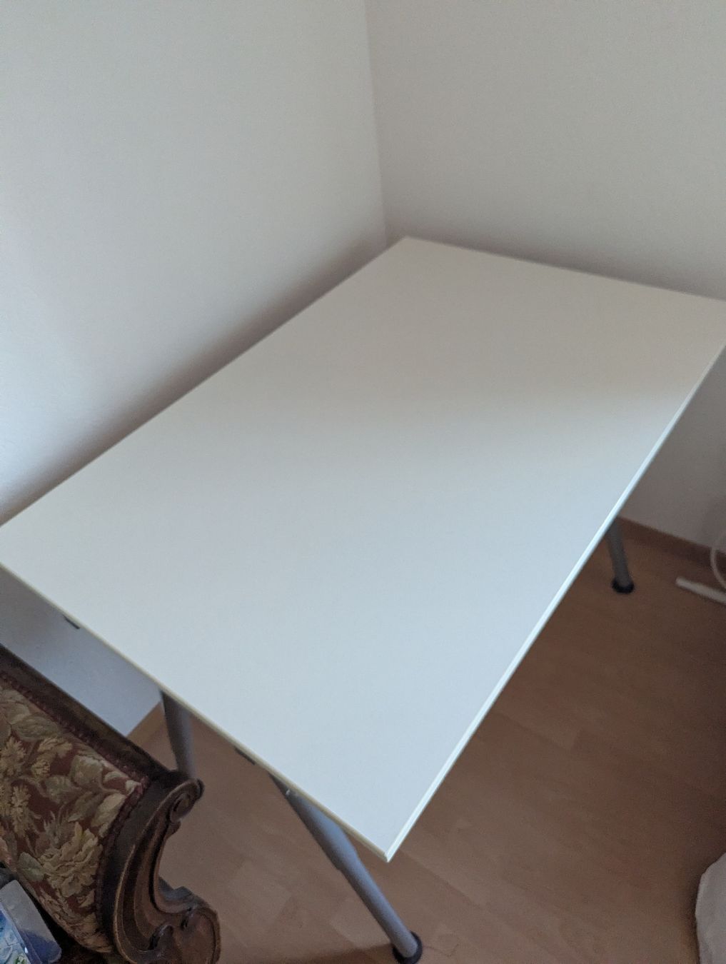 Scrivanie: weisser verstellbarer tisch – Usato da St. Gallen venduto da Jacky097 2