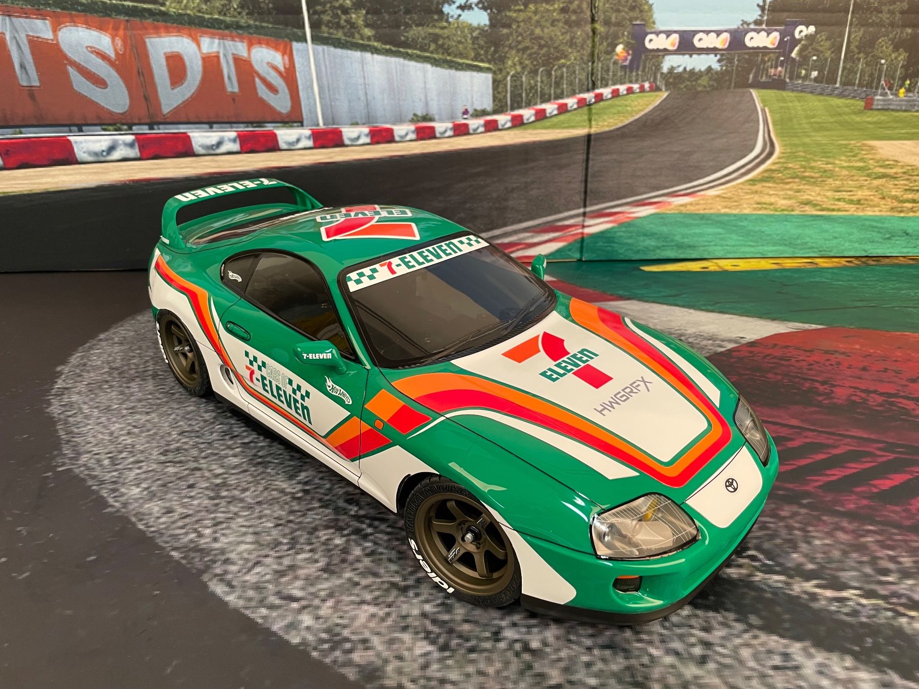 Tamiya Modellismo RC: Tamiya Toyota Supra 7 Eleven – Nuovo (secondo la descrizione) da Uznach venduto da nightcrawler 1