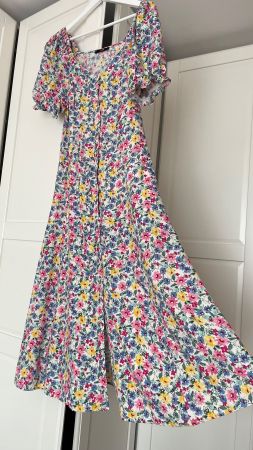 Kleid Blumenmuster Kurzarm Grösse M