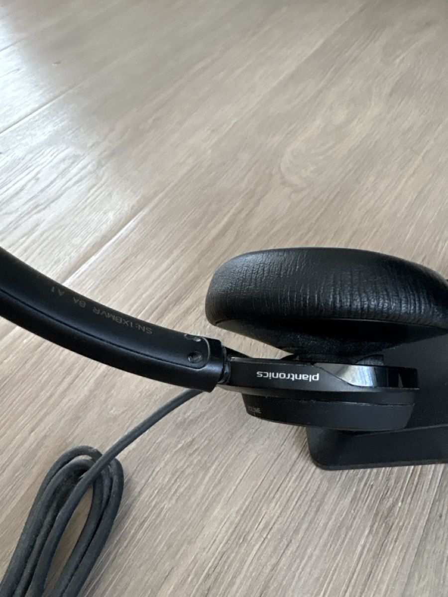Plantronics Cuffie: Plantronics Headset mit Station - Top Zustand! – Usato da Zuzwil SG venduto da meanmachine 2