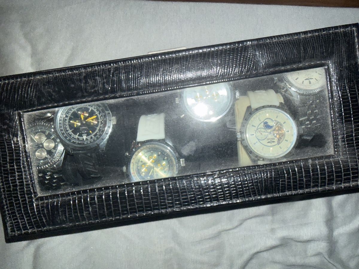 Orologi: Lot montres + boite – Usato da Crissier venduto da Body-Jonat