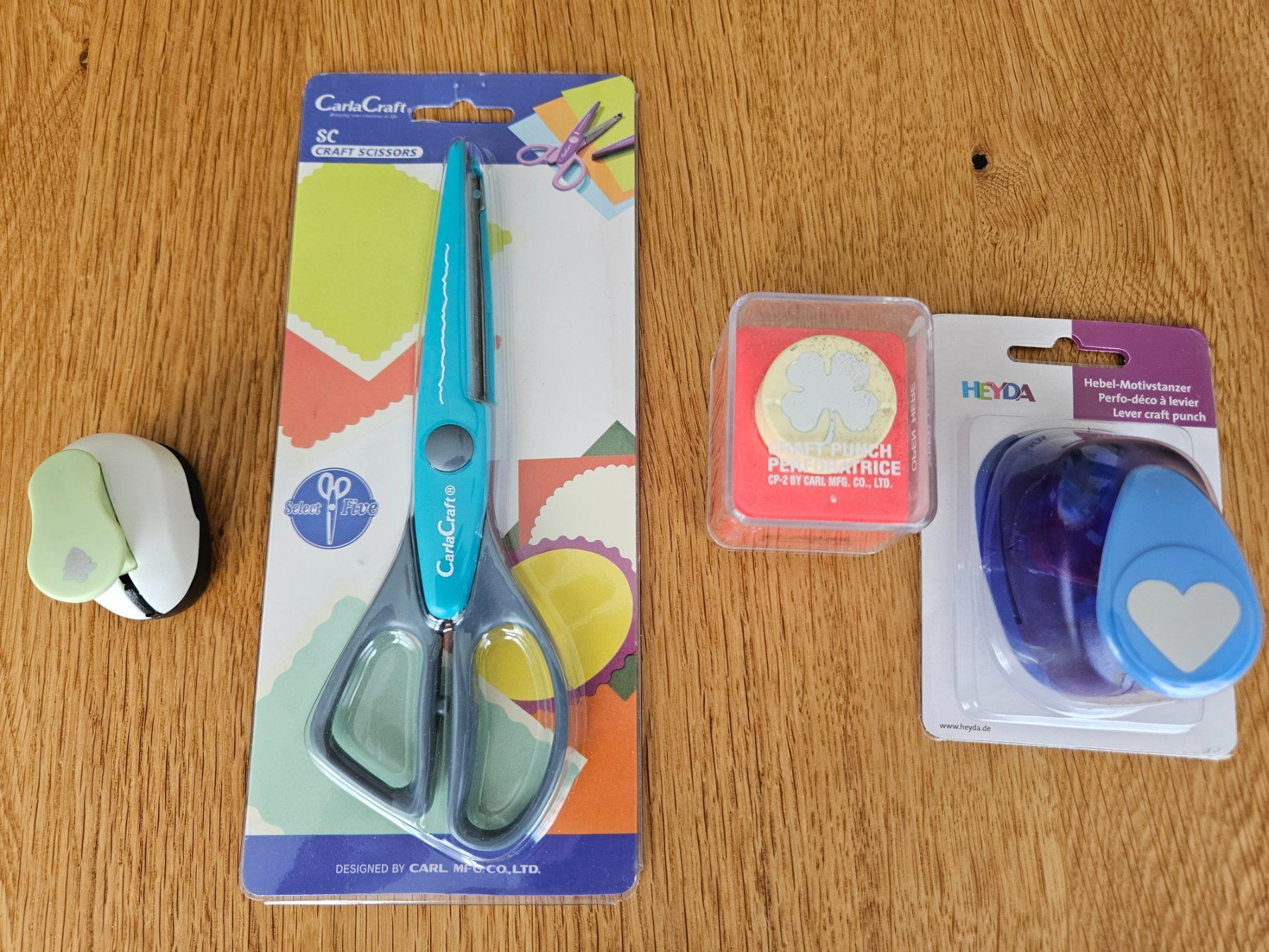 Kits de loisir créatif: 3 Stanzer und 1 Schere – D'occasion à Möriken AG par pam66