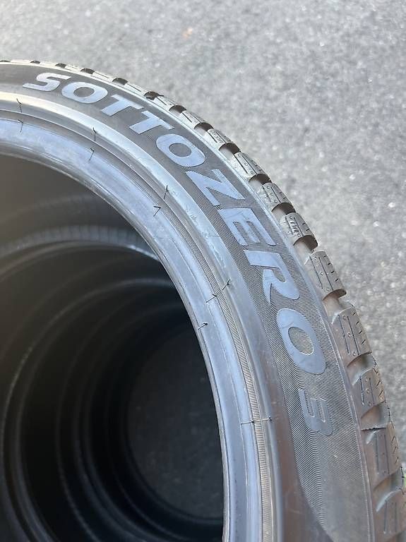 Pneus & Kompletträder: 235/40/19 Pirelli Winterreifen  – Gebraucht aus Frasnacht von nobloff 4