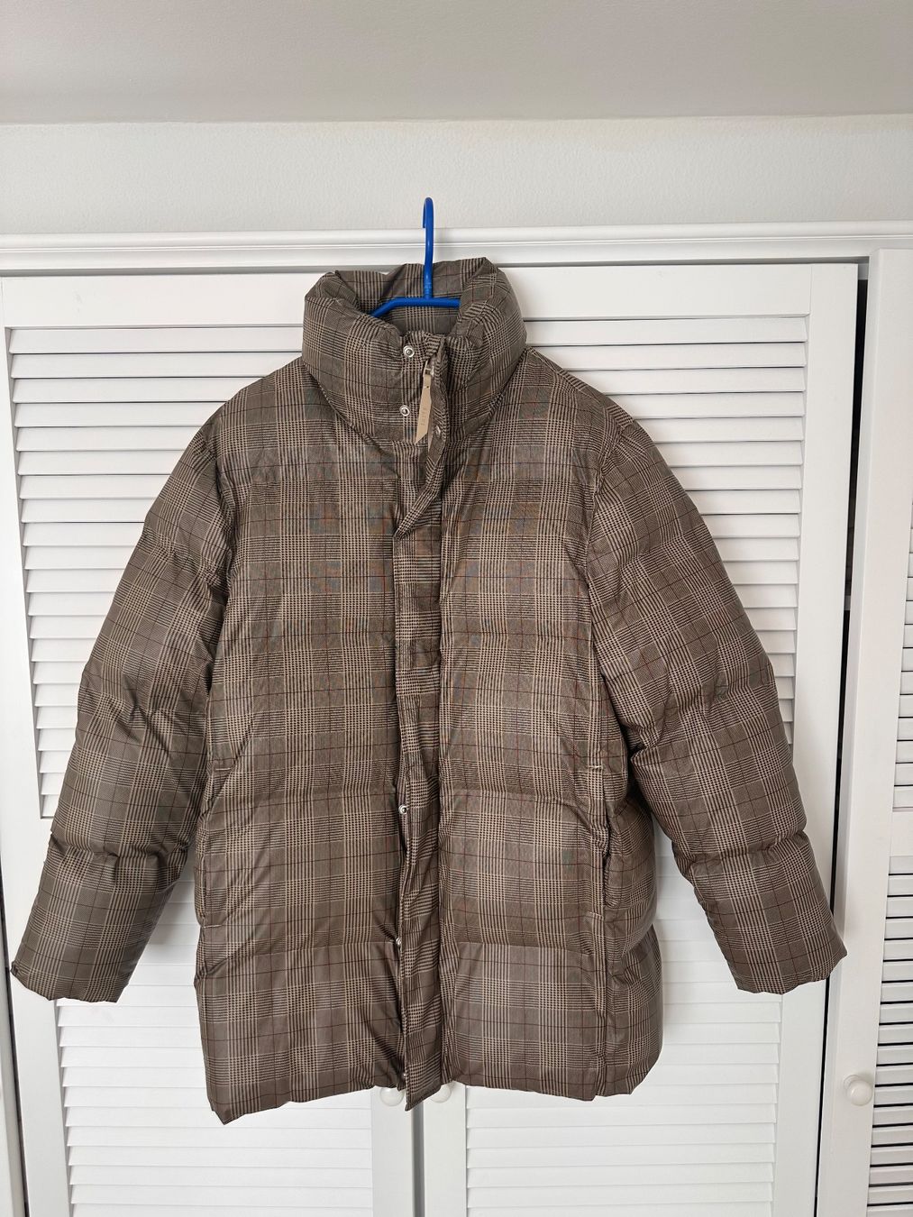 Rains Giacche: Rains Pufferjacke Unisex – Nuovo (secondo la descrizione) da Zürich venduto da ana_5psr