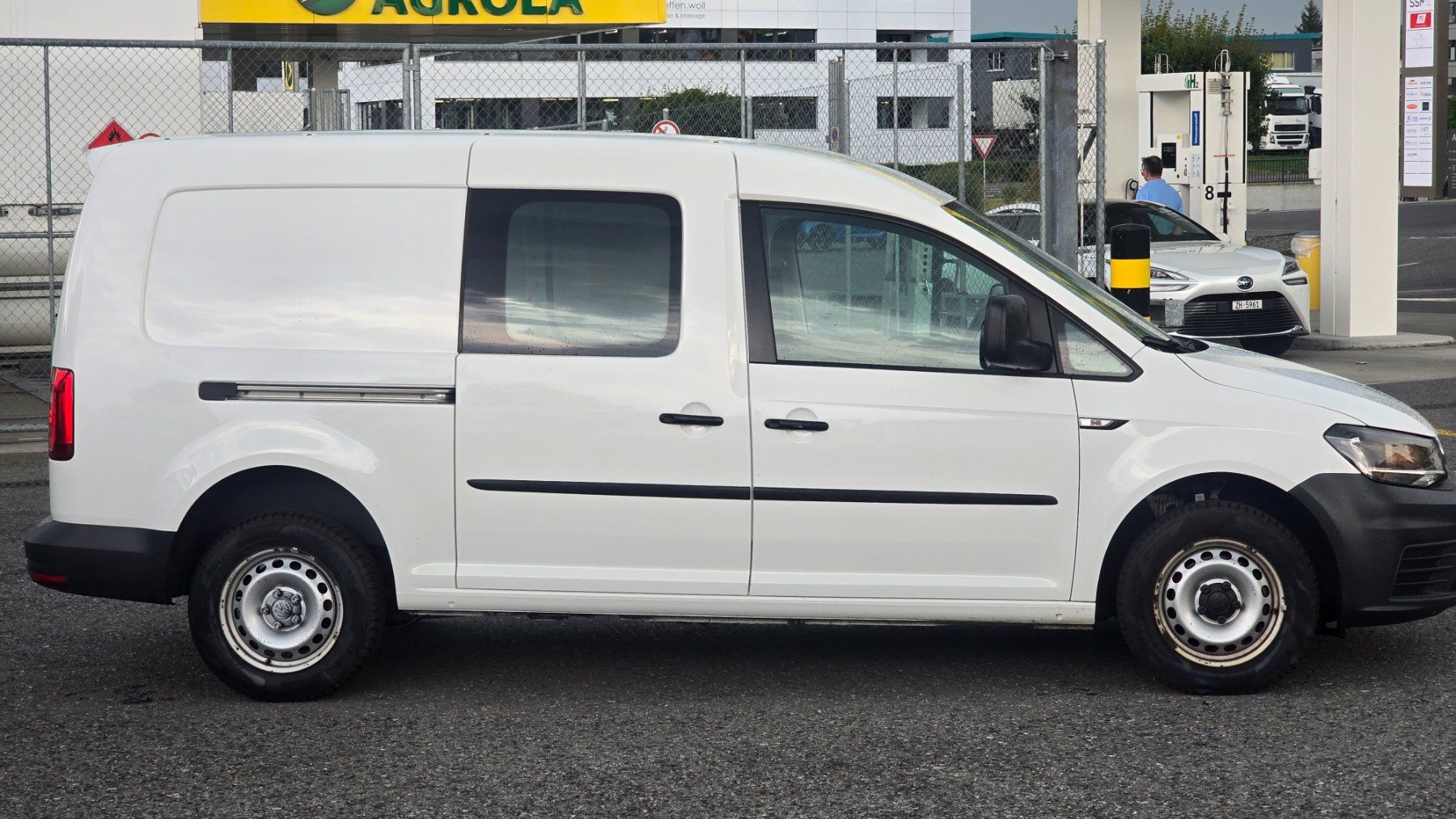 VW Veicoli commerciali: VW Caddy 2.0 TDI Maxi – Usato da Emmenbrücke venduto da meu_2j8p 2