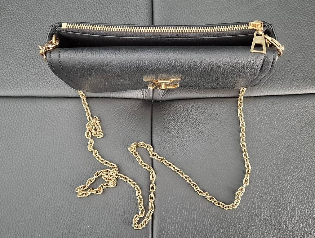 Louis Vuitton Borse da donna: Louis  Vuitton  Lockme Phone – Usato da Greppen venduto da hploetscher 2