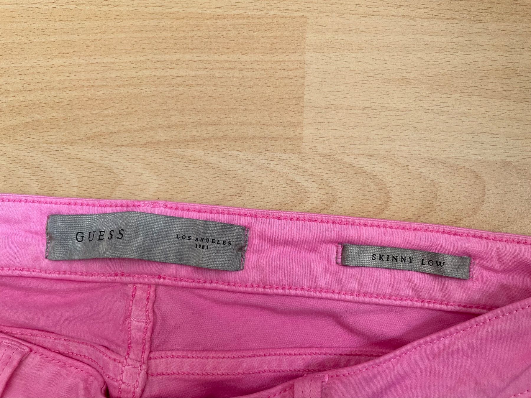 Guess Pantaloni: Damen Hose Original Guess – Nuovo (secondo la descrizione) da Frenkendorf venduto da Pinda4402 5
