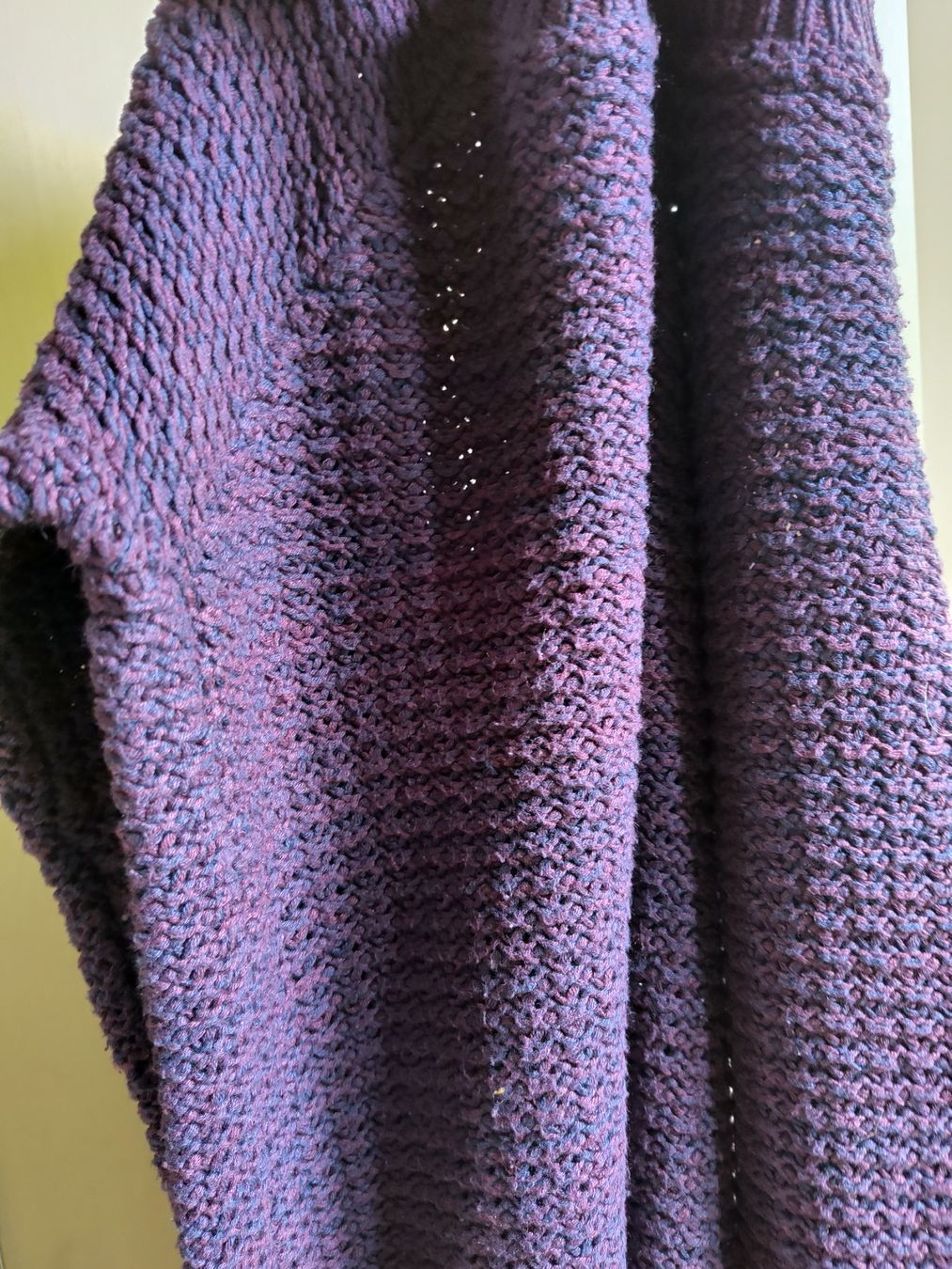 Pullover & Sweatshirts: Pullover – Gebraucht aus Bern von Linii 3
