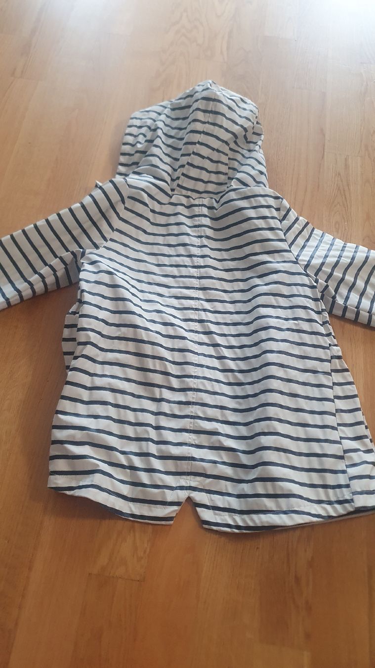 Vertbaudet Giacche & Cappotti: Regenjacke dicht Gr. 128, Vertbaudet gestreift. – Usato da Baar venduto da Jhonny18 2
