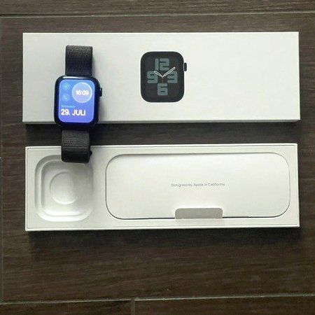 Apple Smartwatch: AppleWatch  SE (GPS) 2.Generation – D'occasion à Luzern par Bolaf 3