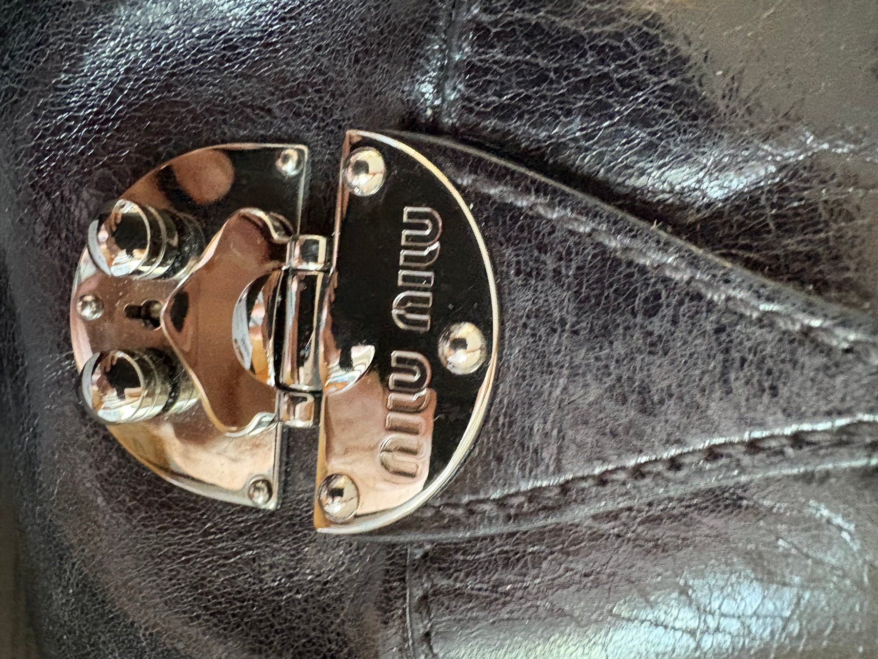 Miu Miu Borse da donna: Wunderschöne MIU MIU Handtasche – Usato da Reinach AG venduto da bruehlmouse 5