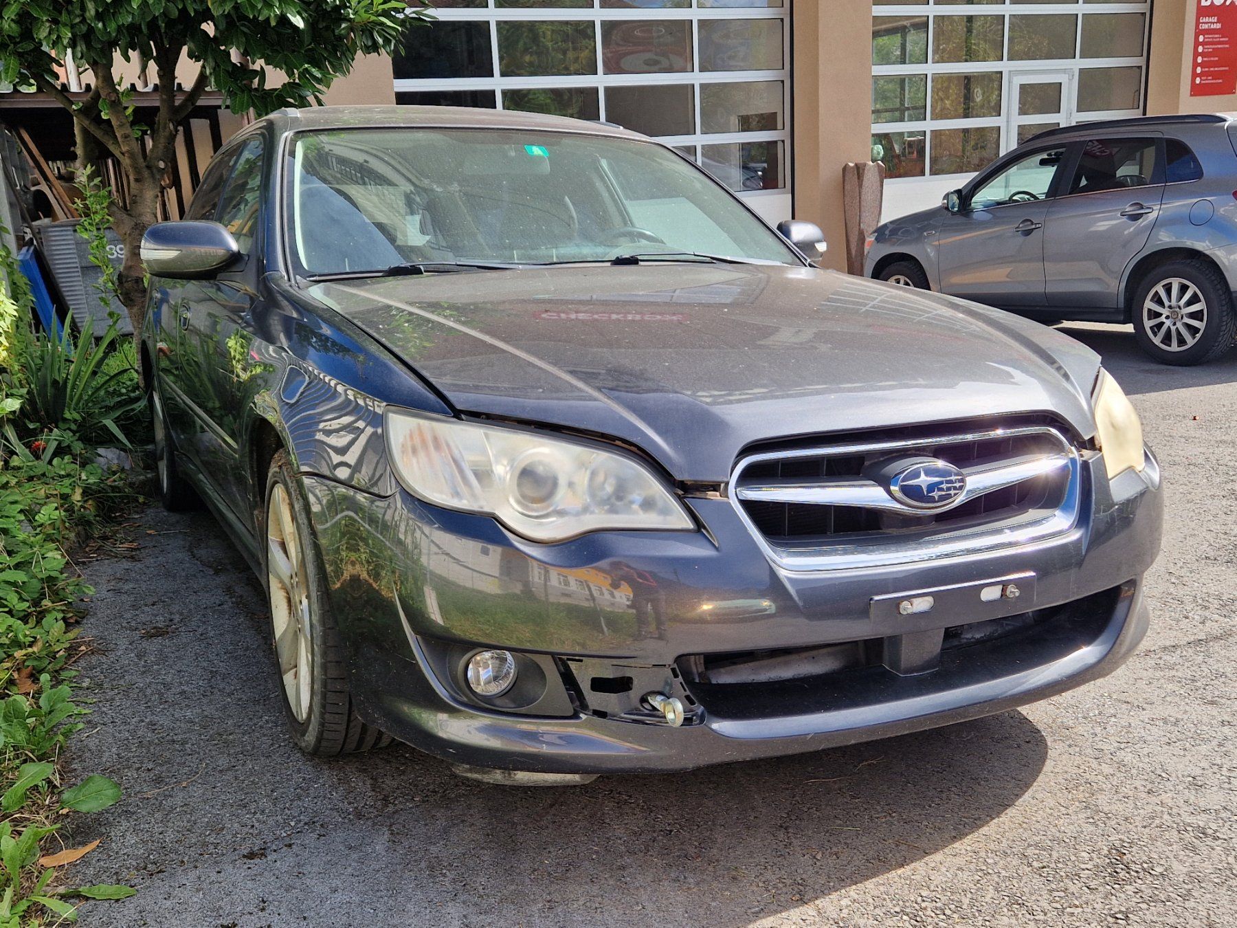 Subaru Automobili: Subaru Legacy 2.0 AWD – Difettoso da Schwanden GL venduto da rcont