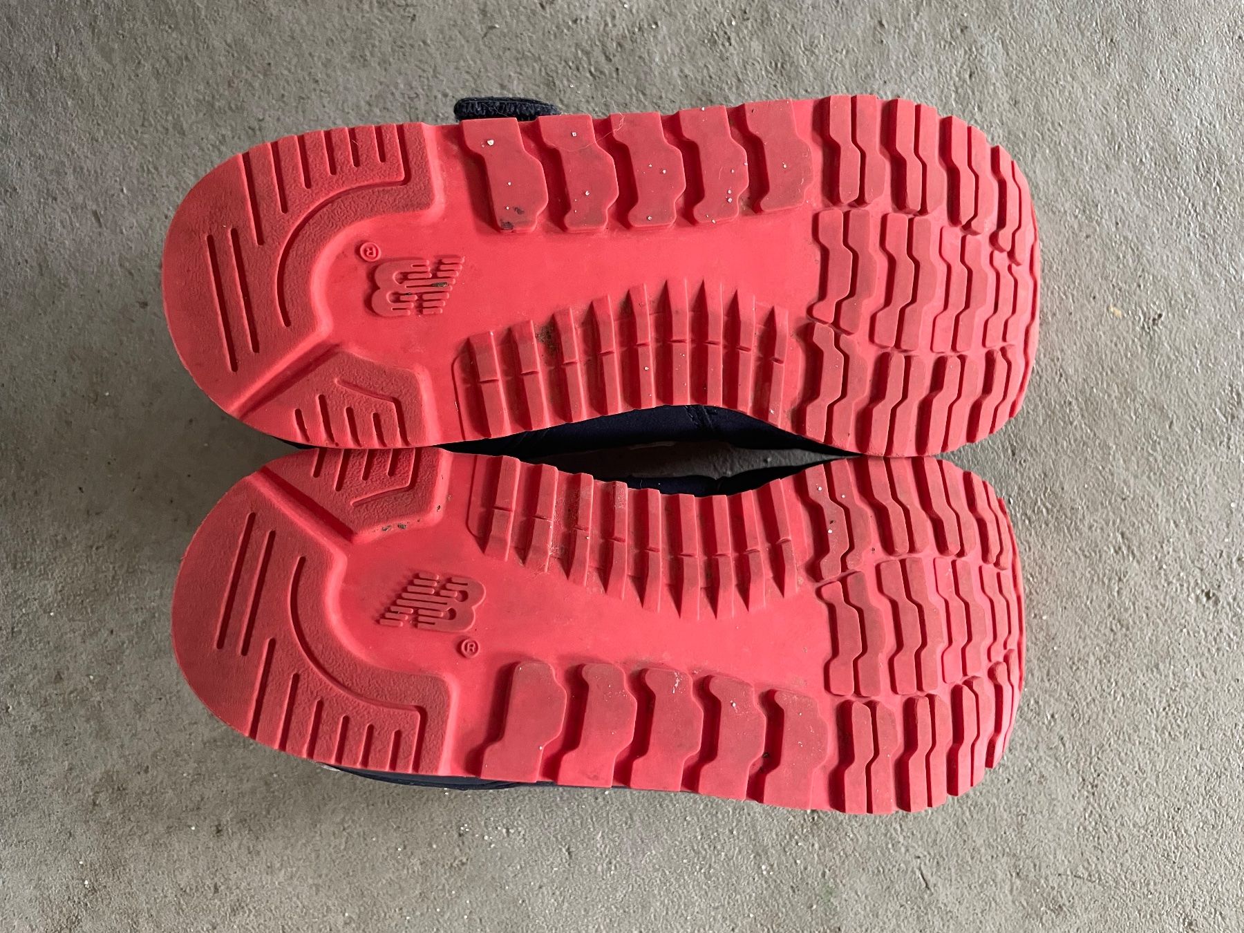 New Balance Scarpe per ragazzi: Schuhe New Balance Grösse 35 – Usato da Ins venduto da Smad 2
