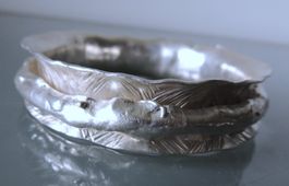 Modischer Unikatschmuck Armreif aus Silber 999