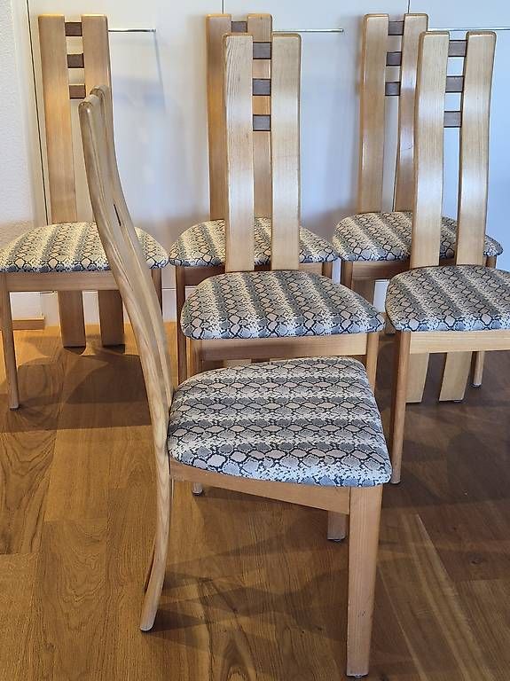 Chaises: Holzstühle – D'occasion à Braunau par rosp 1