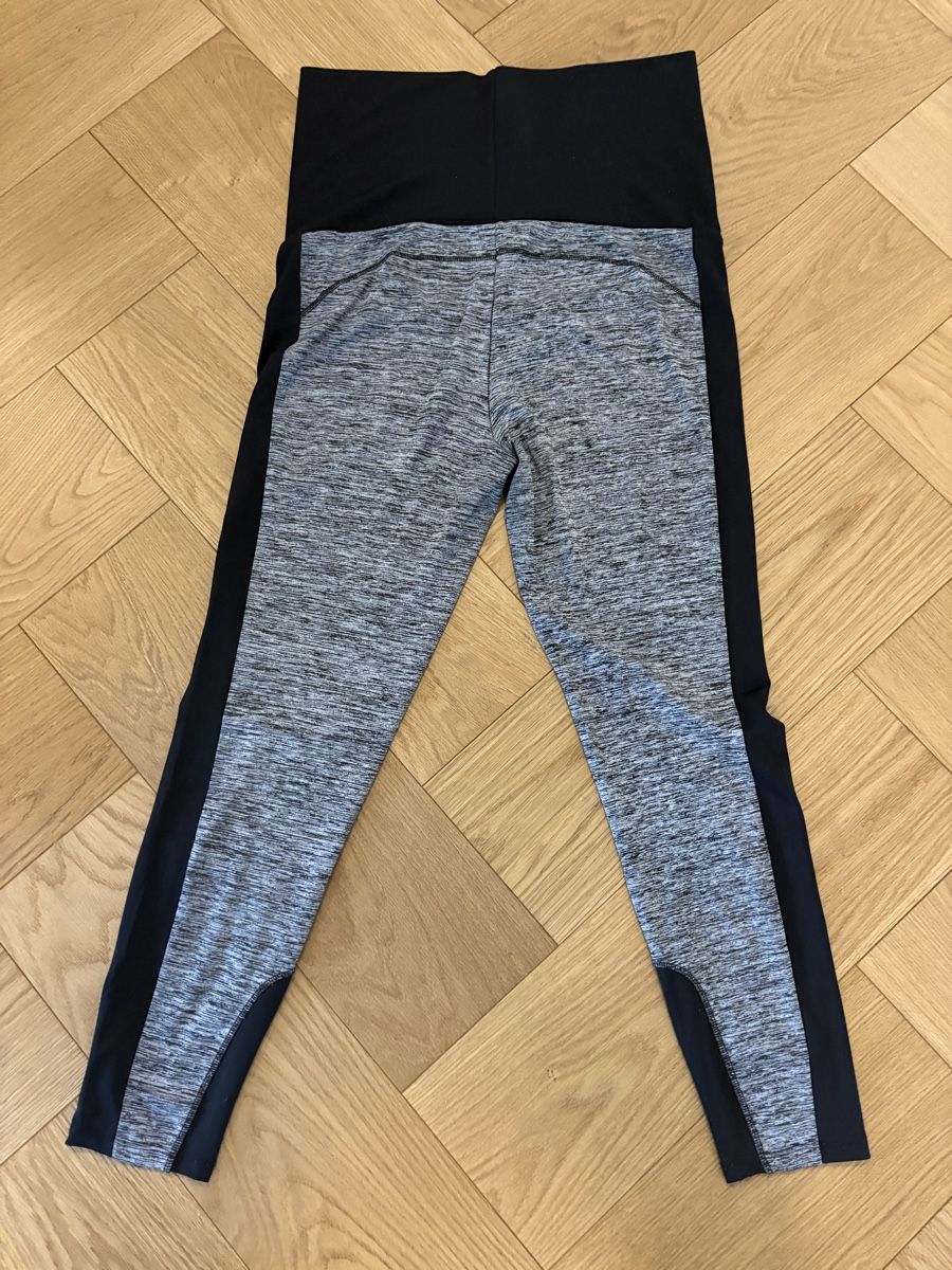 Esprit Pantaloni: ESPRIT Umstandstrainerhose – Usato da Langnau am Albis venduto da SaskiaR01 1