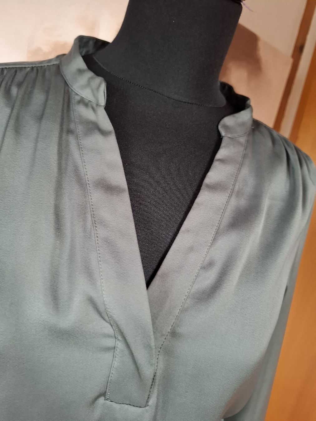 Vestiti: Kleid Gr 38 M Grau Satin elegant Gürtel edel basic luxury 33 – Usato da Vinelz venduto da sonnenmond77 8