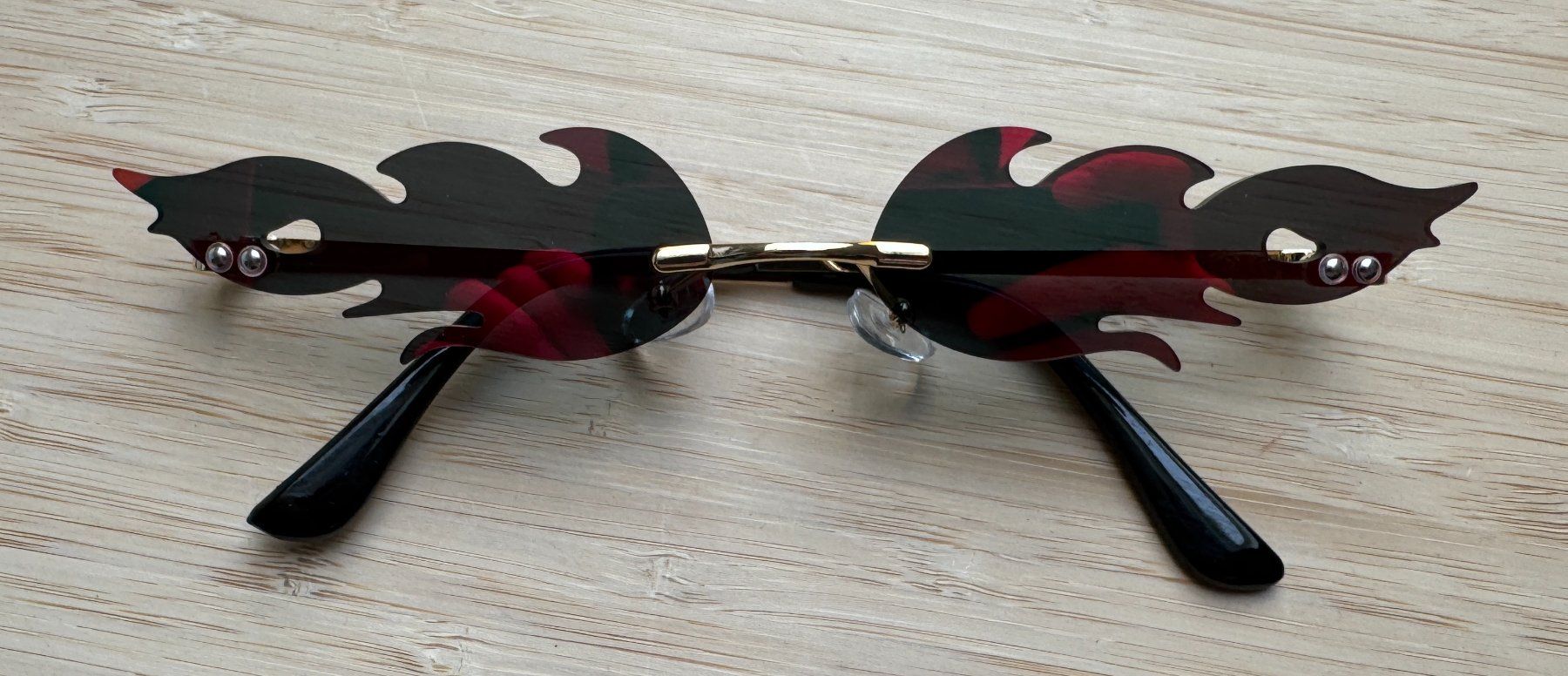 Brillen & Gläser: Candy Flame Brille, Gadget, Meme Glasses, Rot, Orange, Red – Neu und originalverpackt aus Winterthur von YaV 1