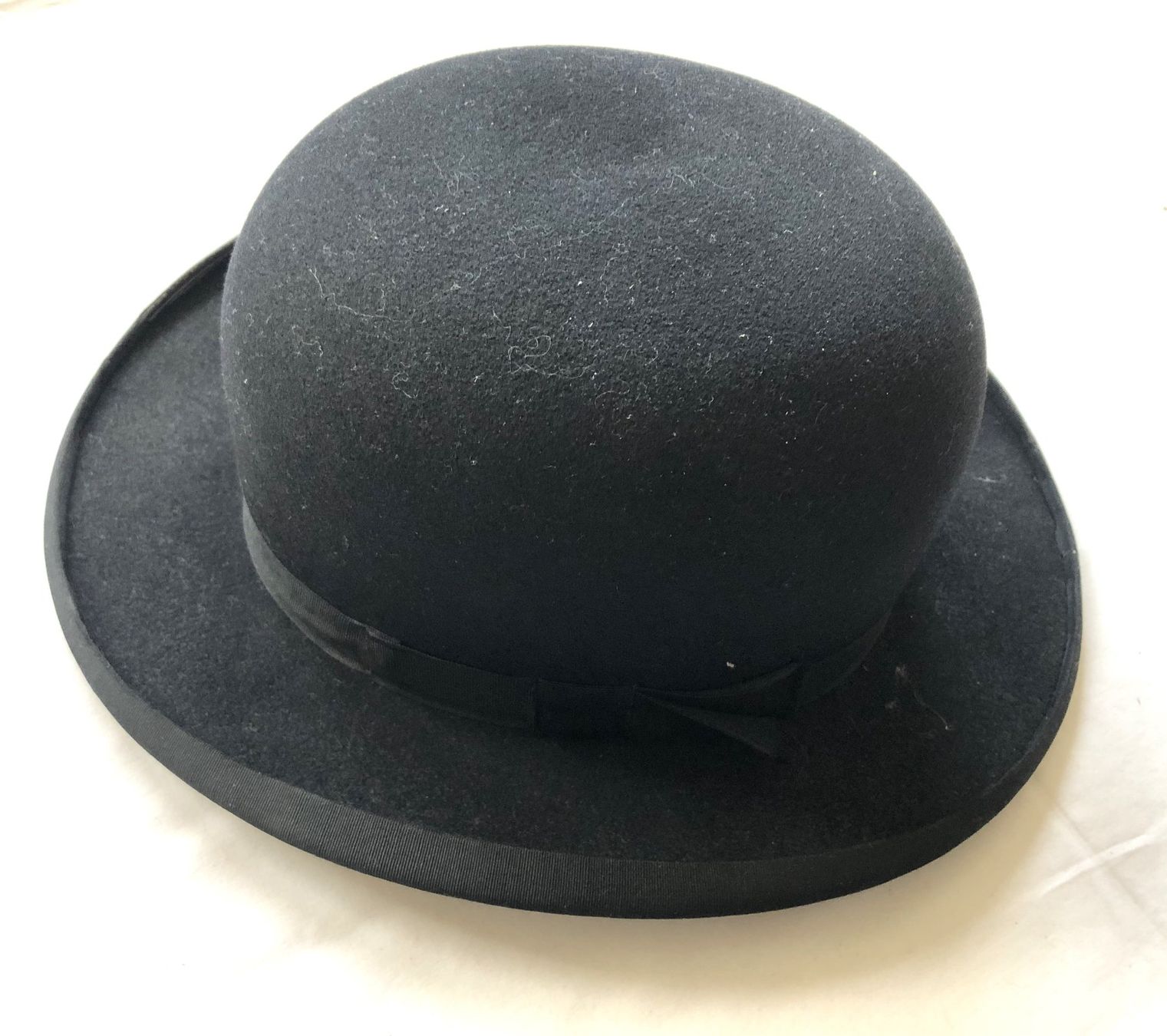 Borsalino Copricapi, berretti & cappellini: Antike Melone Hut / Bowler – Usato da Schaffhausen venduto da durruti