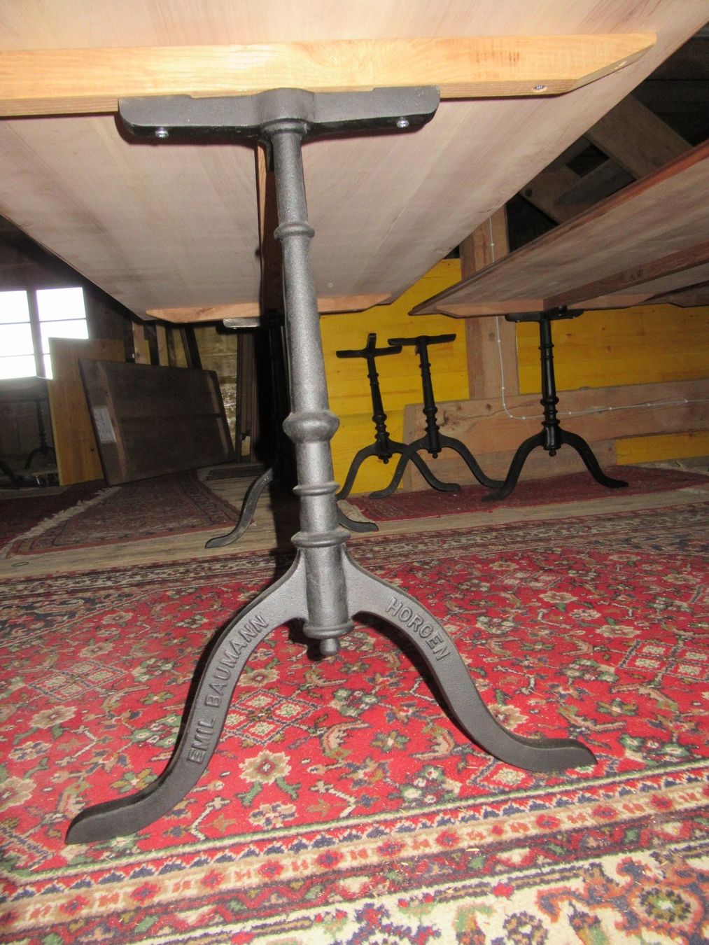 Tische: Beizentisch (Nuss/200) – Neu (gemäss Beschreibung) aus Berg SG von Pizza58 6