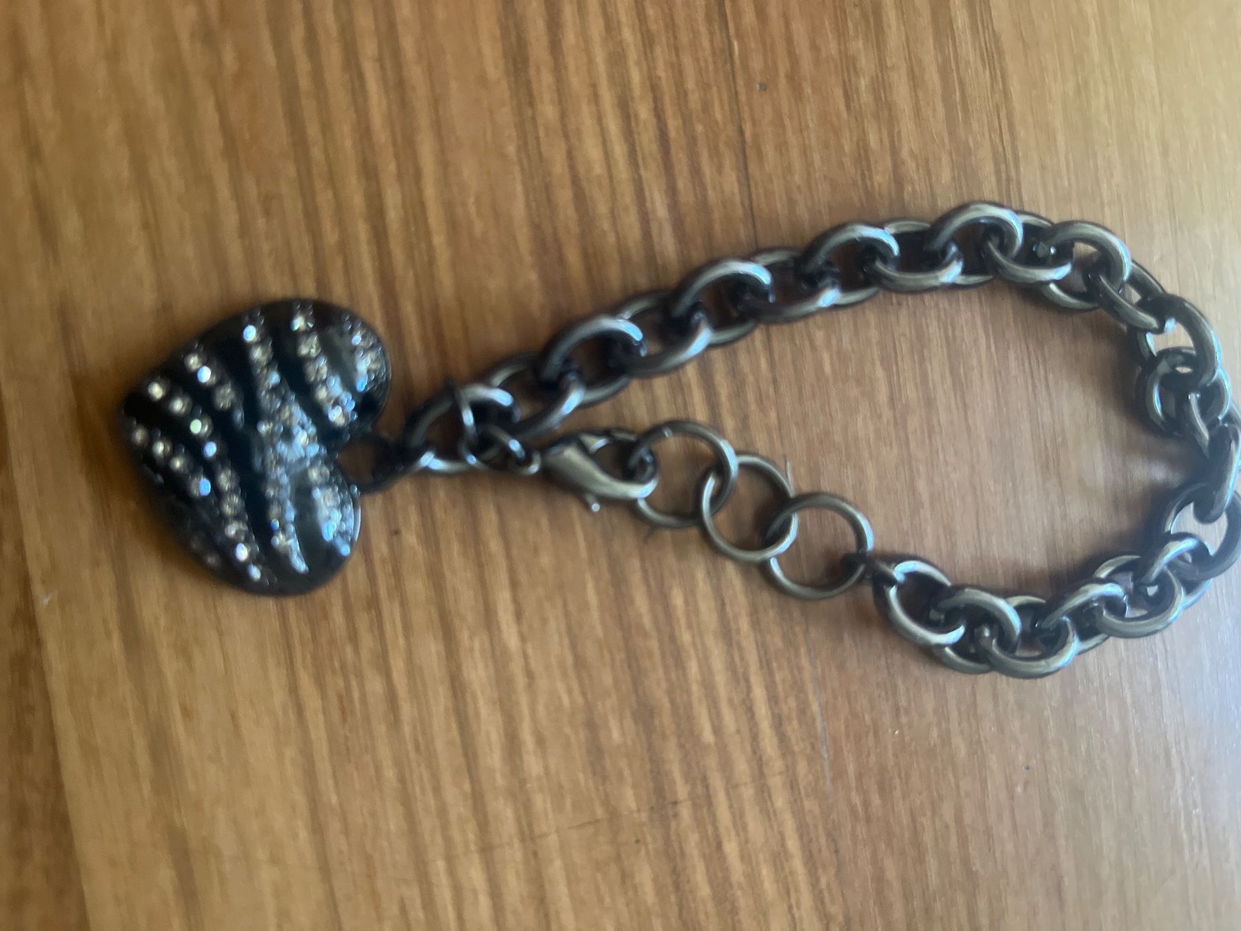 Guess Armbänder & -reifen: Guess – Gebraucht aus Frauenfeld von Lollipop77