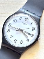 Armbanduhr Swatch schwarz mit Datum gebrauchter Zustand