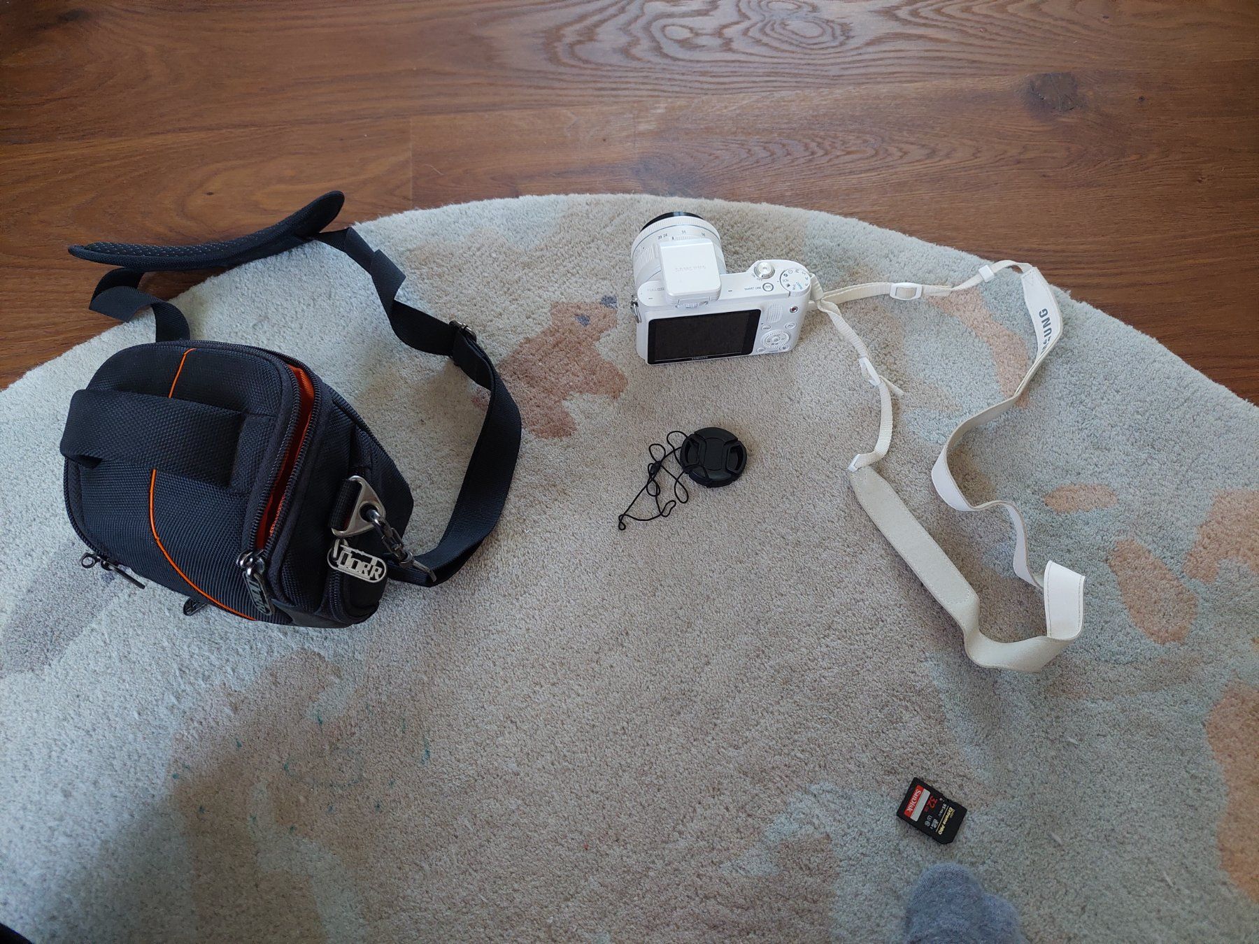 Samsung Fotocamera: SAMSUNG Kamera – Usato da Dulliken venduto da mol_kxk8 5