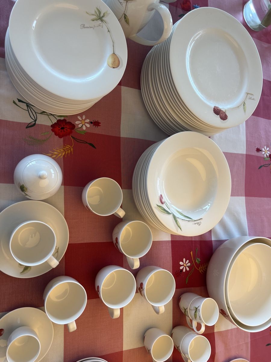 Set di piatti: Full Porcelain Set – Usato da Kilchberg ZH venduto da scs8802 2