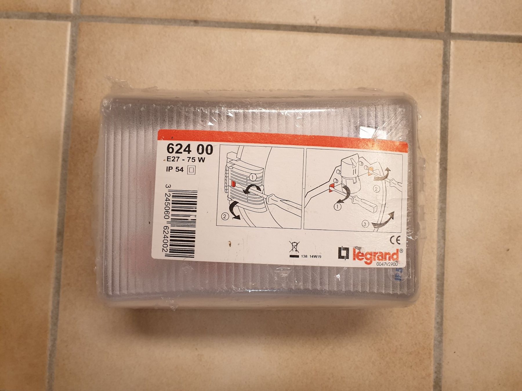Legrand Lampade: Leuchte Legrand Schiffarmatur IP54 E27 - 75W – Nuovo e nell'imballaggio originale da Thun venduto da Nskater