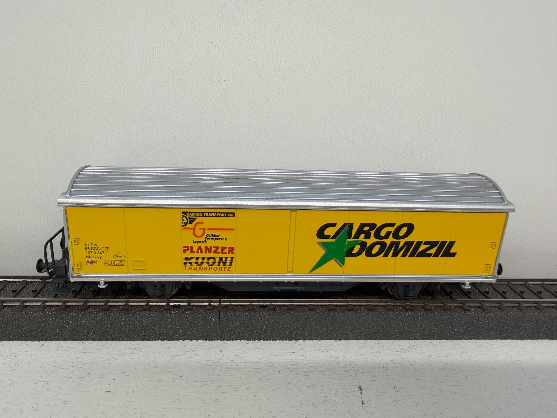 Märklin Modellini di ferrovie: Märklin Schiebewandwagen Hbils  SBB Cargo Domozil Planzer – Usato da Büsserach venduto da ModellbahnDepot 2