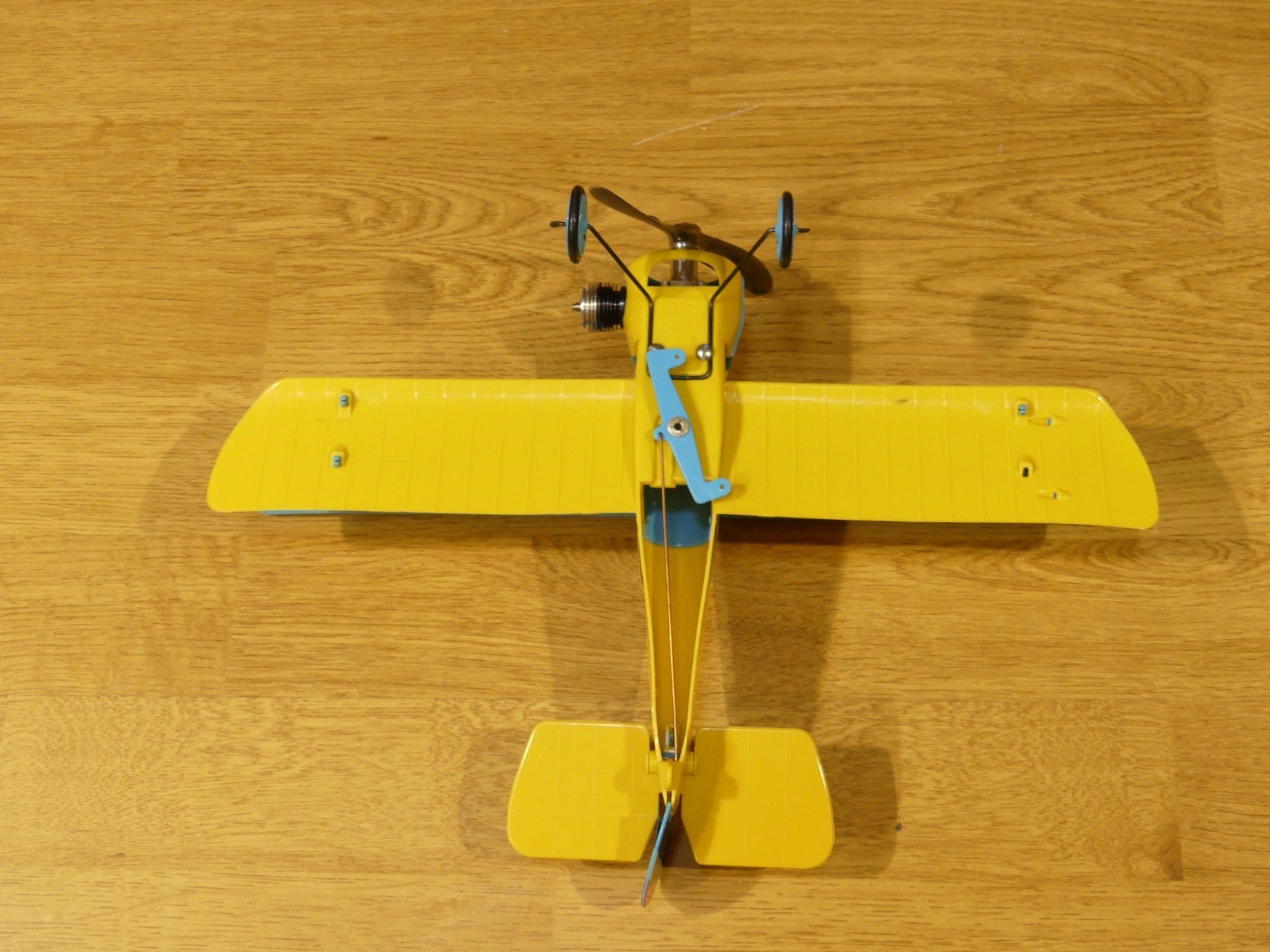 Modellismo RC: Fesselflugmodell ; Sopwith Camel von COX, - Vintage – Difettoso da Dürrenäsch venduto da Seafang 4