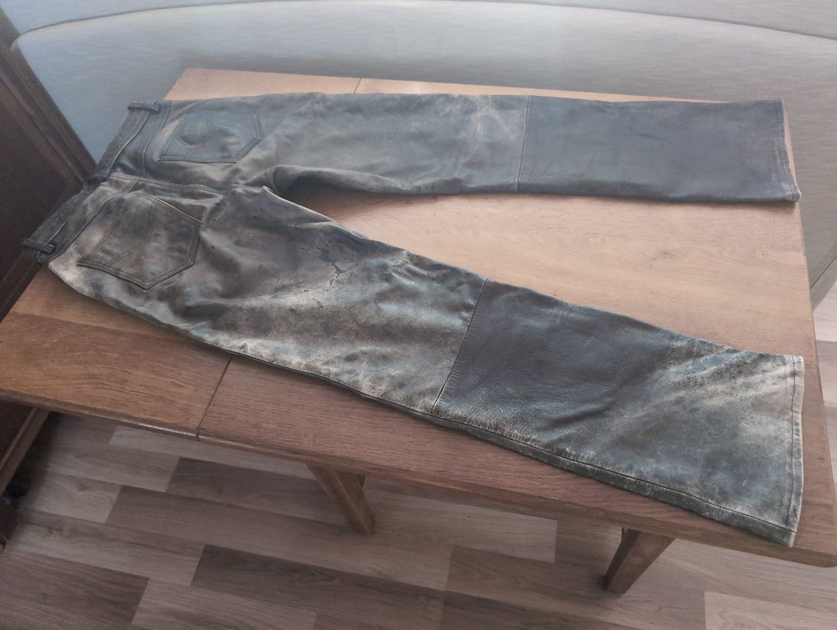 Pantaloni: Echt Lederhose Vintage Style – Usato da Liebefeld venduto da xira_72 1