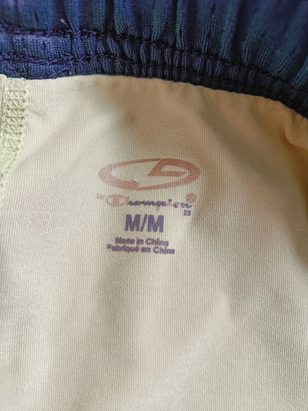 Champion Hosen: Champion Sportshorts – Gebraucht aus Zürich von nin_6b6w 3