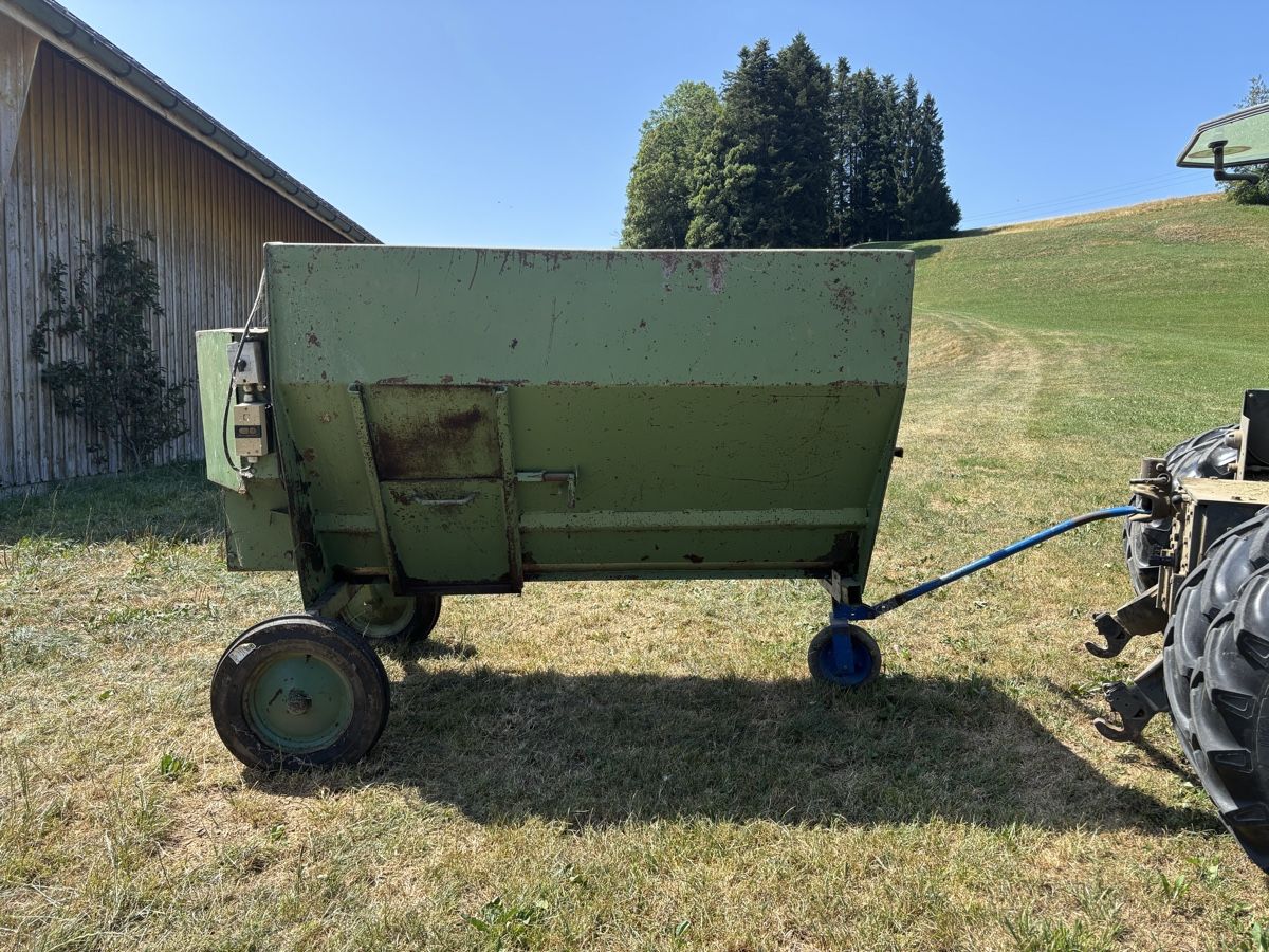Tutte le macchine: Futtermischwagen Kuratli – Usato da Lütisburg-Station venduto da Stahl37
