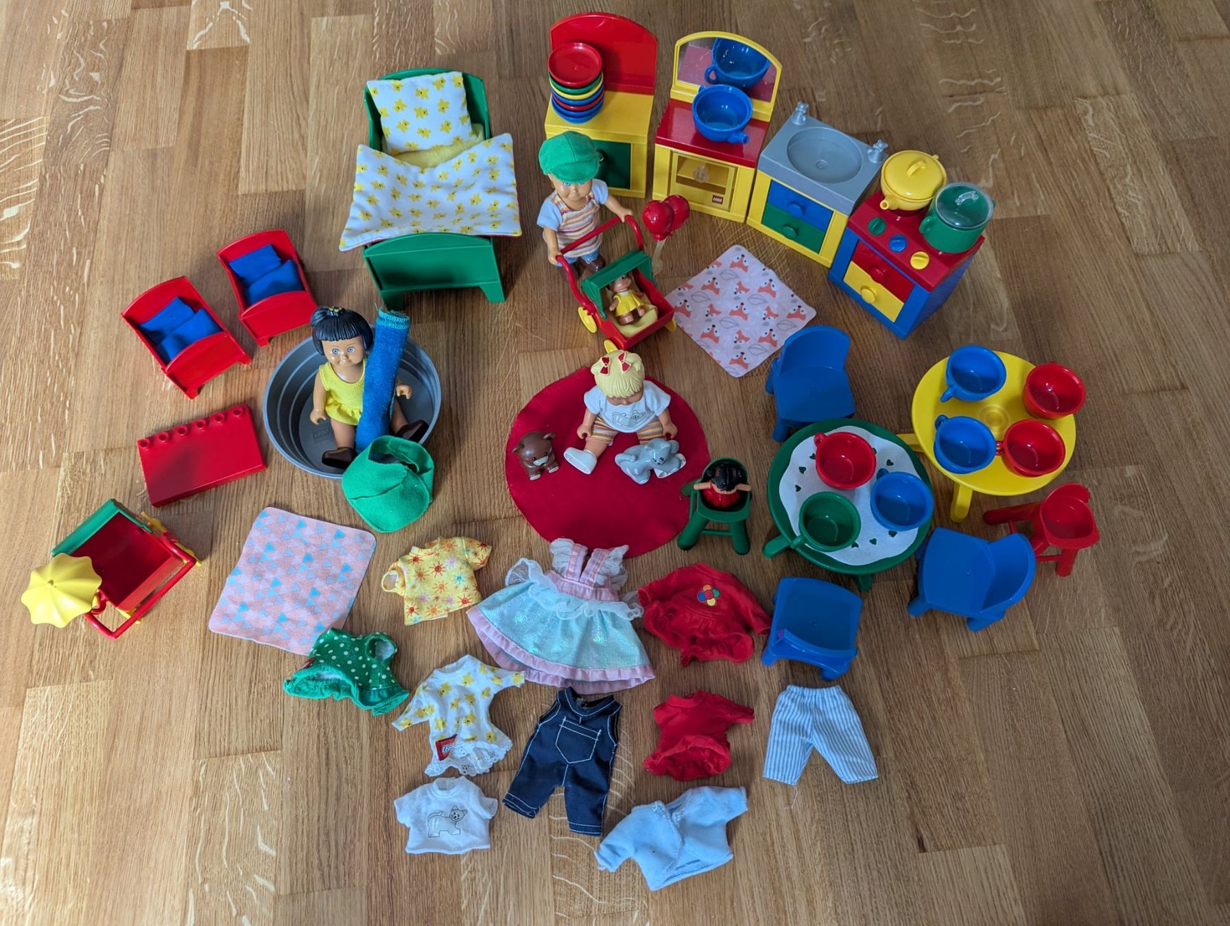 Lego Giocattoli: Lego Duplo Explore Dolls/ Grosse Puppen 3 – Usato da Ormalingen venduto da marithias23 5
