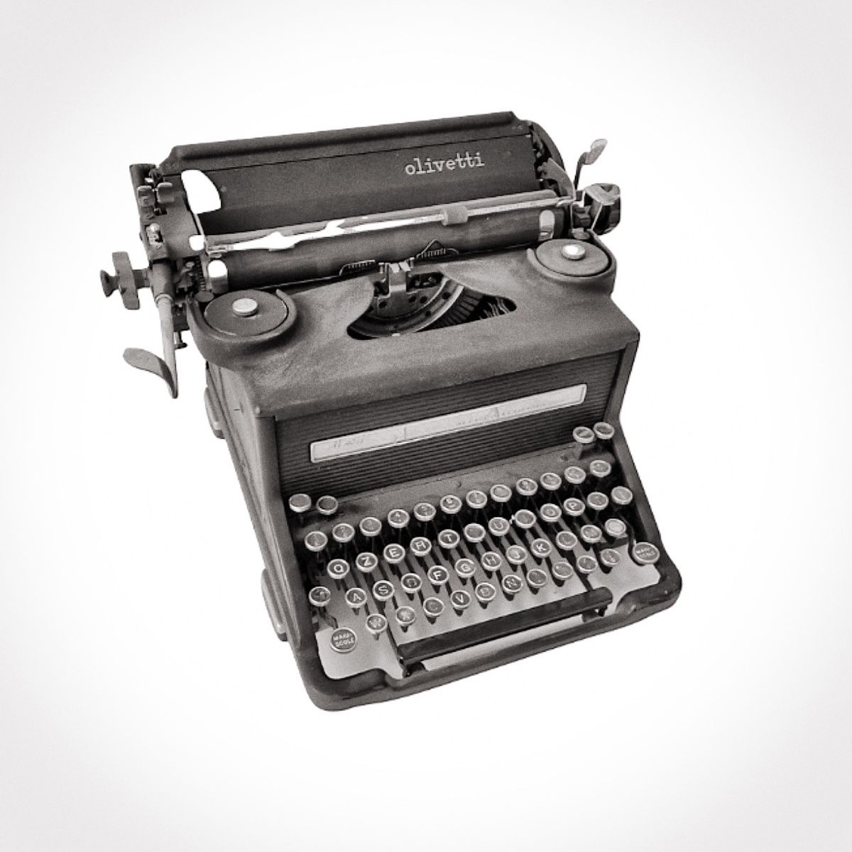 Olivetti Macchine da scrivere: Macchina da scrivere Olivetti M40/3 – Usato da Lugano venduto da 2ha_689s 1