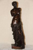 Antique sculpture en bronze signe .