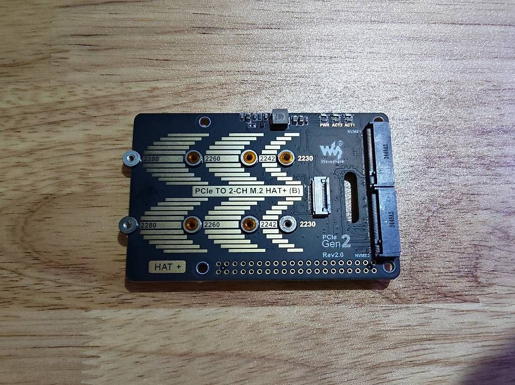 Custodie: Raspberry Pi 5 Set Gehäuse, Active Cooler und NVMe HAT – Usato da Kloten venduto da bam_6cv8