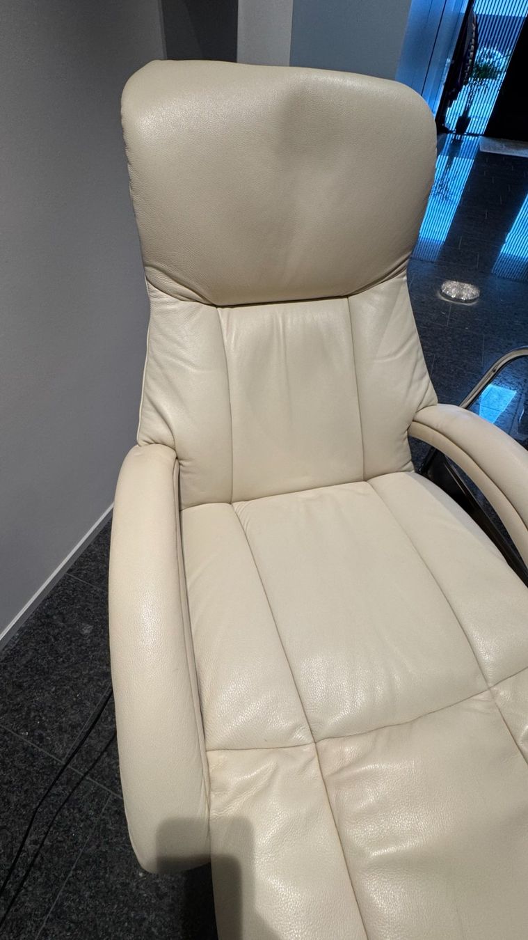 Strässle Poltrone: Strässle Relaxsessel Arthur mit Massagefunktion – Usato da Uetliburg SG venduto da Dani_72 4