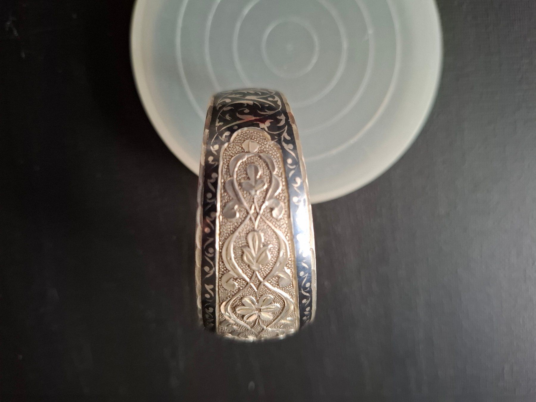 Bracciali & Braccialetti: Schöner Silber Armreif mit Blumenmuster 875 – Usato da Solothurn venduto da sweyla21 1
