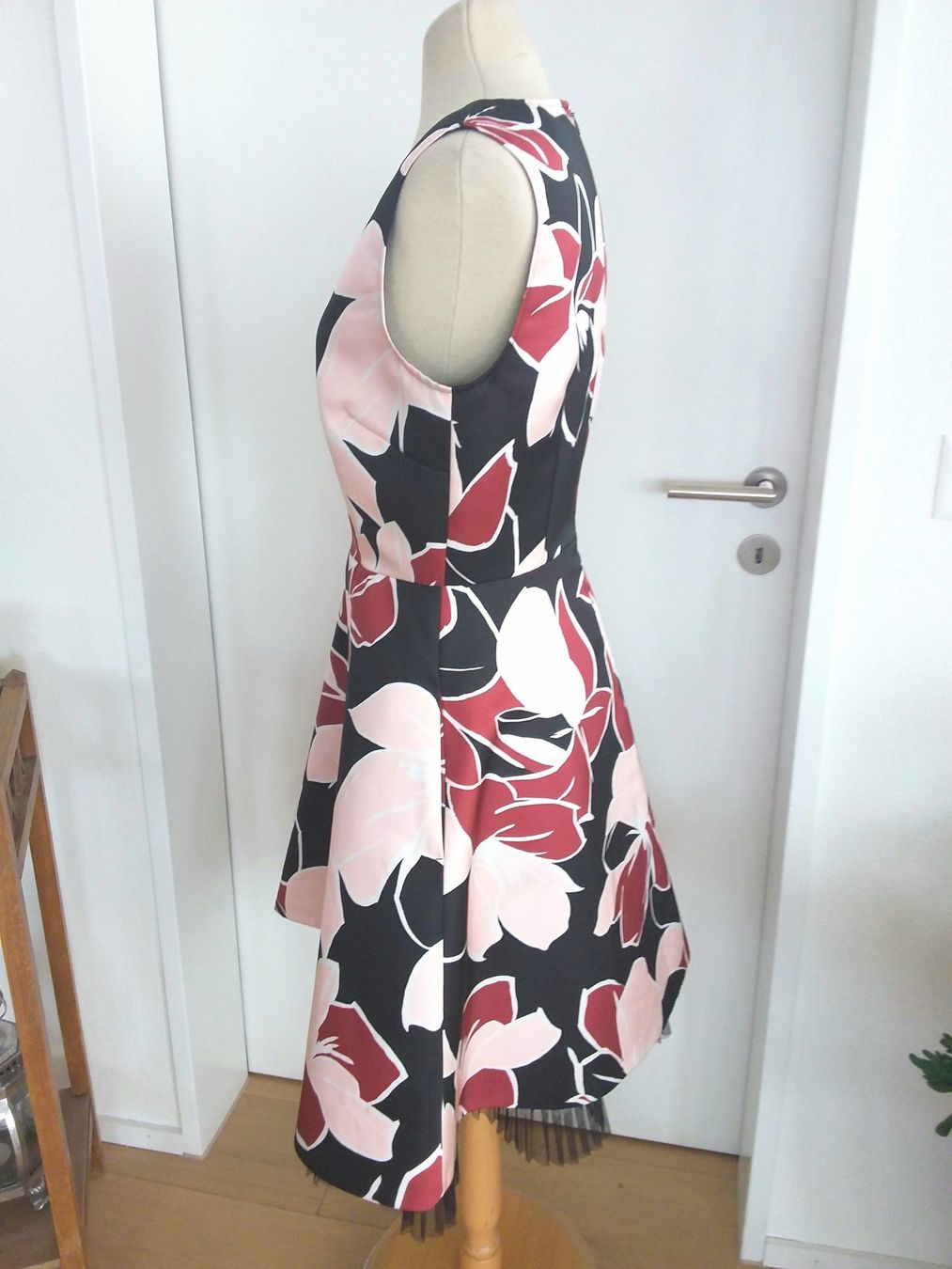 Kleider: PENNYBLACK Elegantes Sommerkleid, Gr 38 – Neu (gemäss Beschreibung) aus Immensee von Btrutmann 1