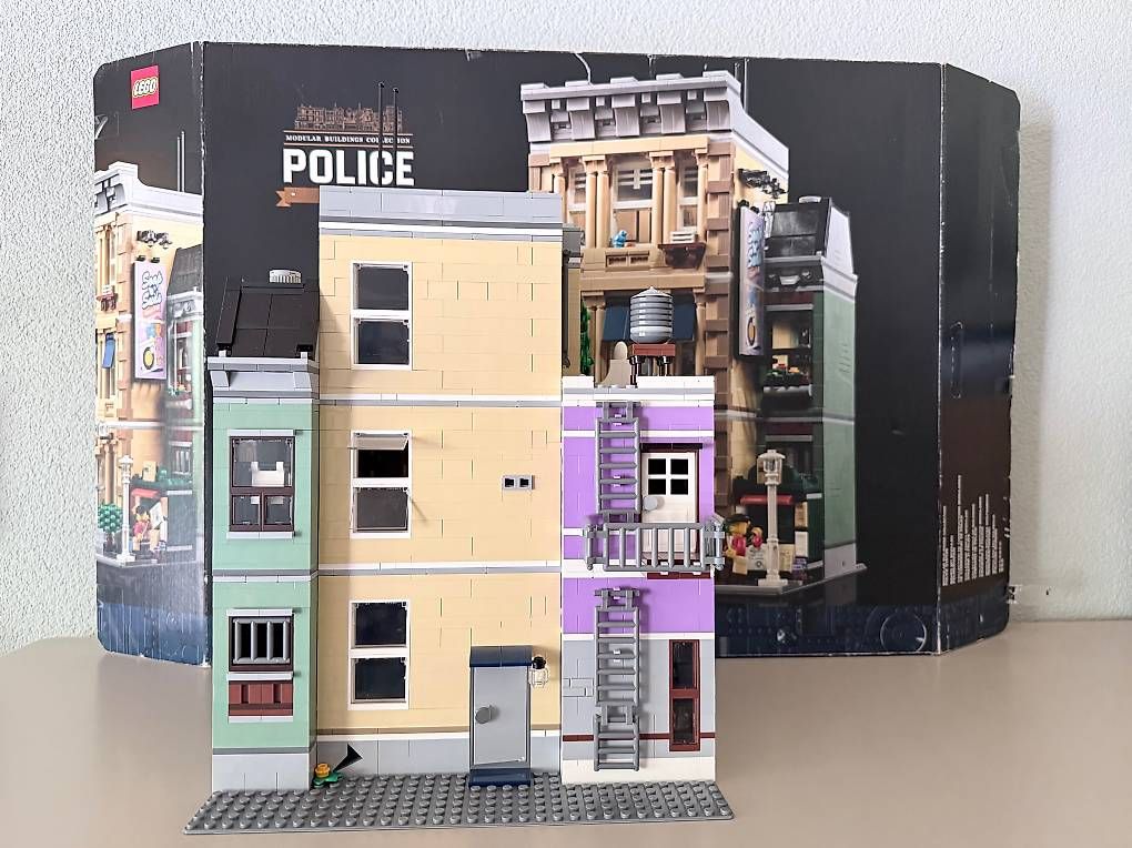 Lego Jeux de construction: LEGO Polizeistation 10255 – D'occasion à Dussnang par Newyork810 2