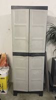 Armoire de rangement en plastique 