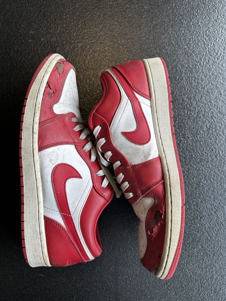 Nike Scarpe da uomo: Air Jordan 1 Low – Usato da Birmensdorf ZH venduto da gradagram 1